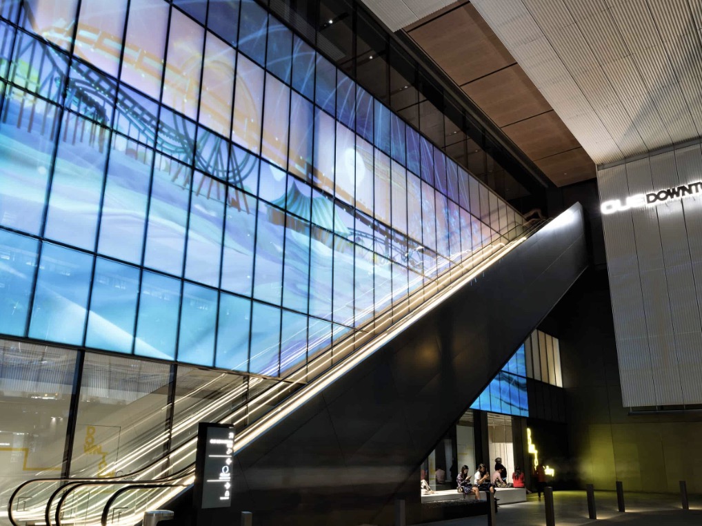 Проекционные экраны с умным стеклом 