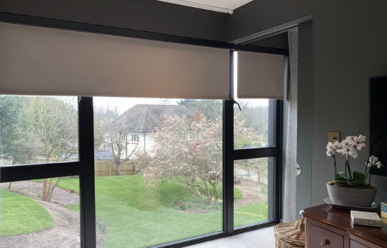 Электрические завесы и жалюзи