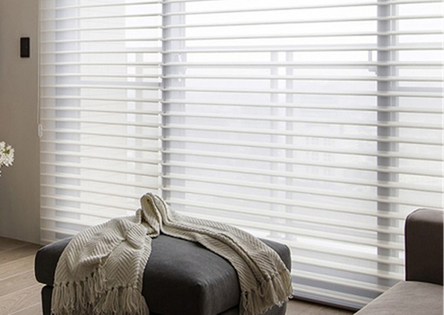 Чистые жалюзи для окон