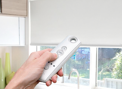 электрические рулонные шторы